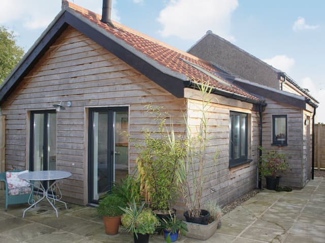 Secluded Holiday Cottage In Matlaske Near Holt With 1 Bedroom For