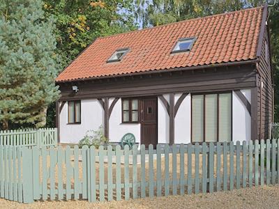 Thetford Holiday Cottages To Rent Self Catering Accommodation In