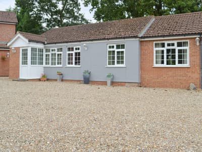 Wroxham Holiday Cottages To Rent Self Catering Accommodation In