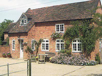 Alcester Holiday Cottages To Rent Self Catering Accommodation In