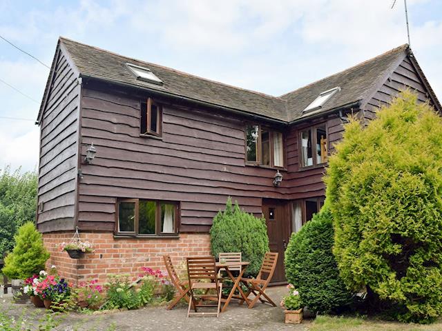 Self Catering Holiday In Cookhill Near Stratford Upon Avon With 2