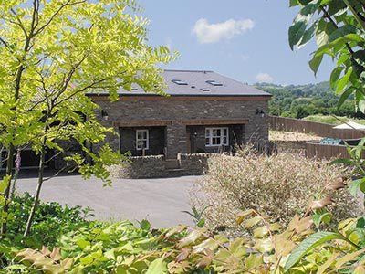 Big Cottage In Hay On Wye With Short Breaks All Year 4 Bedrooms