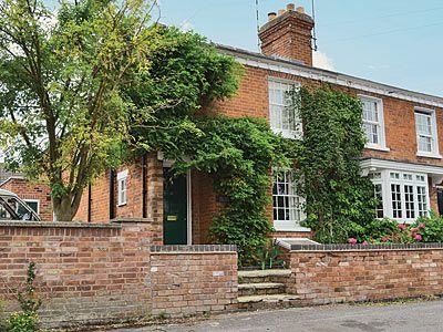 Self Catering In Alveston Stratford Upon Avon With 3 Bedrooms For