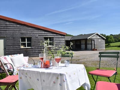 Stroud Holiday Cottages To Rent Self Catering Accommodation In