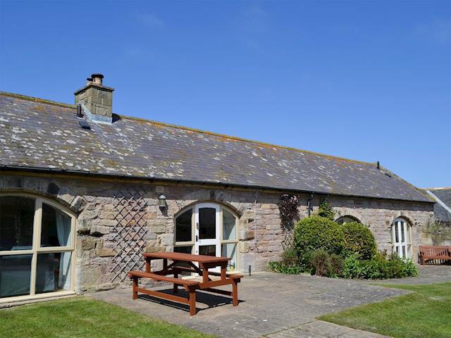 English Country Cottage In Dunstan Steads Near Embleton With 3