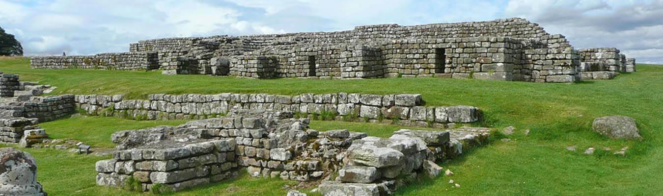 Hadrian's Wall close to holiday cottages in North East