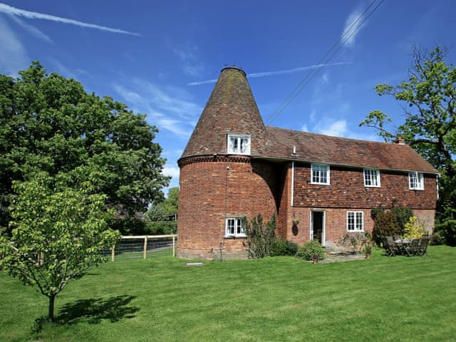 Vacation rental near Tenterden with 3 bedrooms for rent.