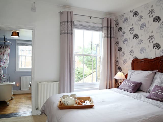 Self Catering Accommodation In Canterbury With 2 Bedrooms