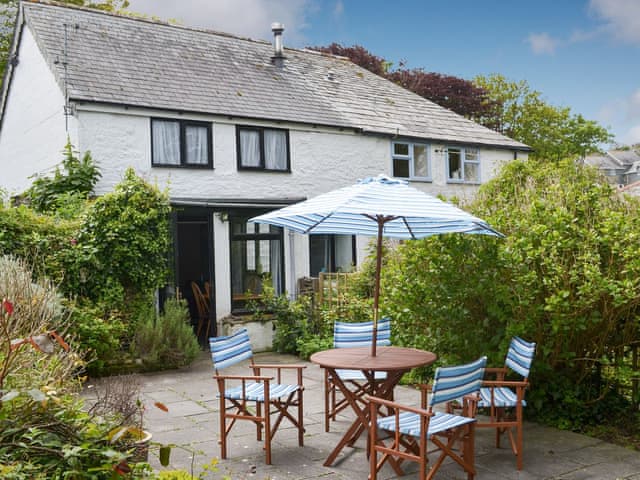 Cottage Holiday In Boscastle With Enclosed Garden Patio 3