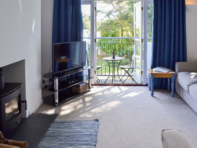 Unique Cottage In Swanpool Near Falmouth With 2 Bedrooms For Rent