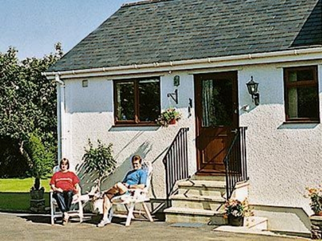 Idyllic Self Catering Cottage In Dartington Totnes With 1 Bedroom