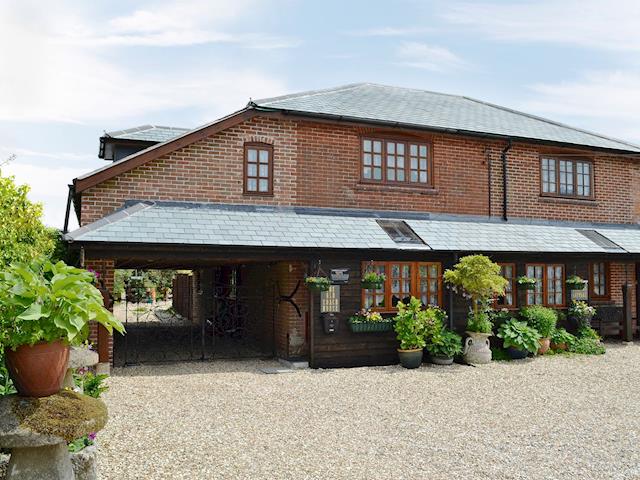 Large self catering holiday house in East Burton near Wareham