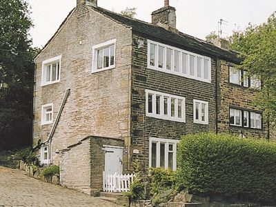 Cottage To Rent In Buckley Green Near Haworth With 2 Bedrooms For